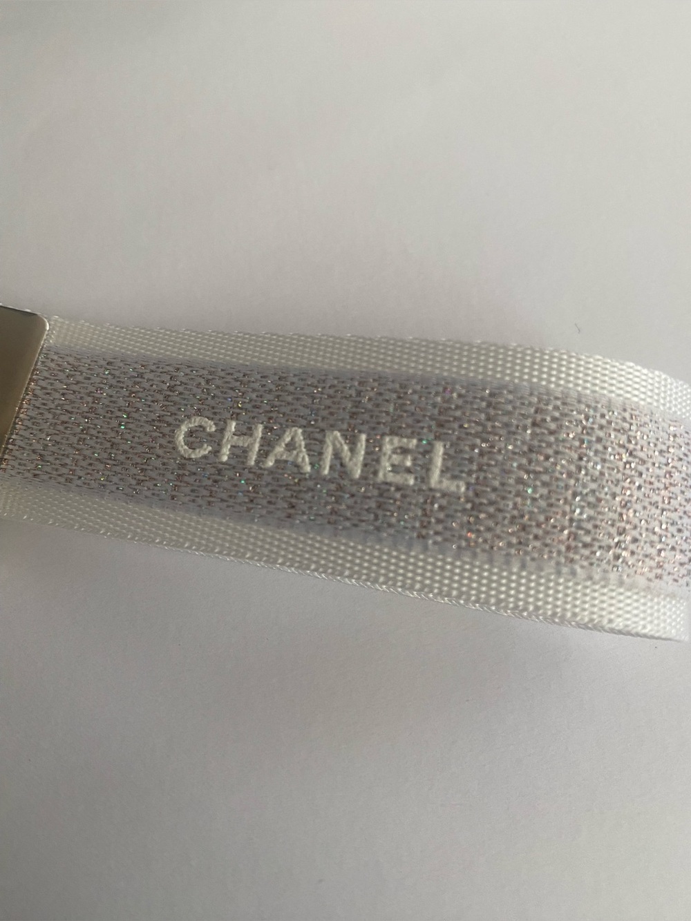 Chanel Ribbon Silver Logo Ribbon Keychain - Picture 4 of 5